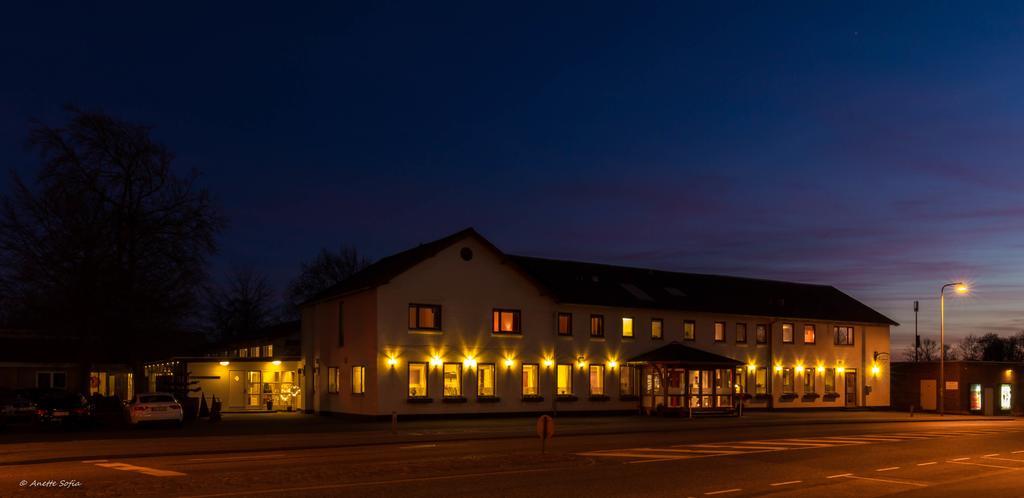 Sdr. Omme Kro & Hotel Екстер'єр фото