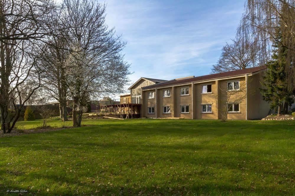 Sdr. Omme Kro & Hotel Екстер'єр фото